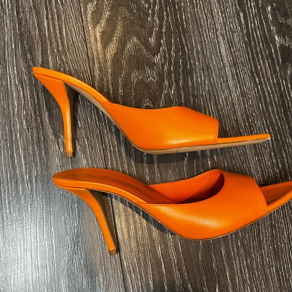 Gia Borghini X Pernille Teisbaek “Perni 04” mule - Picture 2 of 4